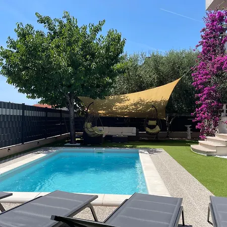 Andrijana - Exclusively Yours - Family Getaway With Private Pool فيلة Kaštela